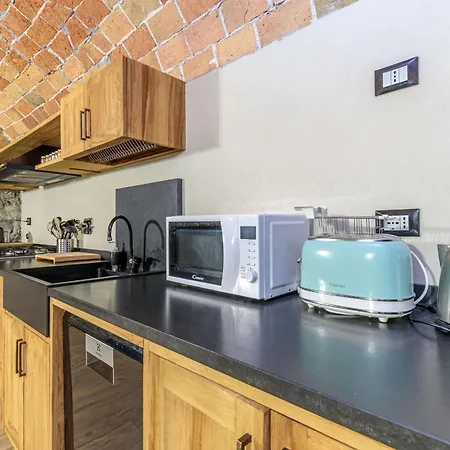 La Cascina Con Jacuzzi E Sauna By Halldis וילה