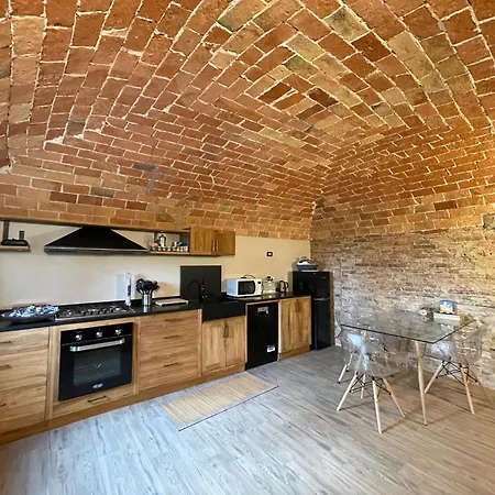 La Cascina Con Jacuzzi E Sauna By Halldis וילה Ozzano Monferrato