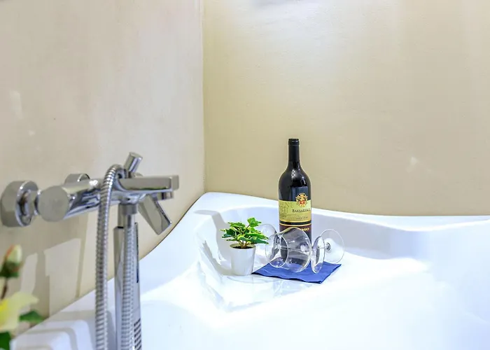 La Cascina Con Jacuzzi E Sauna By Halldis * Ozzano Monferrato