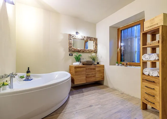 La Cascina Con Jacuzzi E Sauna By Halldis Ozzano Monferrato