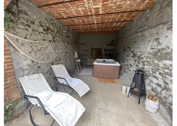 فيلة La Cascina Con Jacuzzi E Sauna By Halldis *