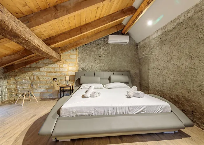 La Cascina Con Jacuzzi E Sauna By Halldis فيلة *