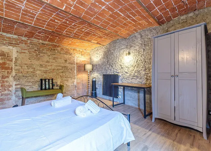 La Cascina Con Jacuzzi E Sauna By Halldis فيلة Ozzano Monferrato