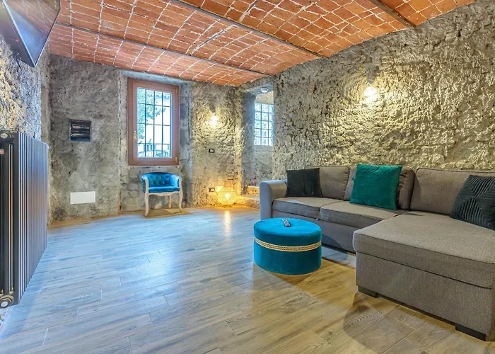 La Cascina Con Jacuzzi E Sauna By Halldis