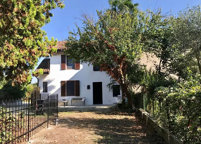 La Cascina Con Jacuzzi E Sauna By Halldis * Ozzano Monferrato